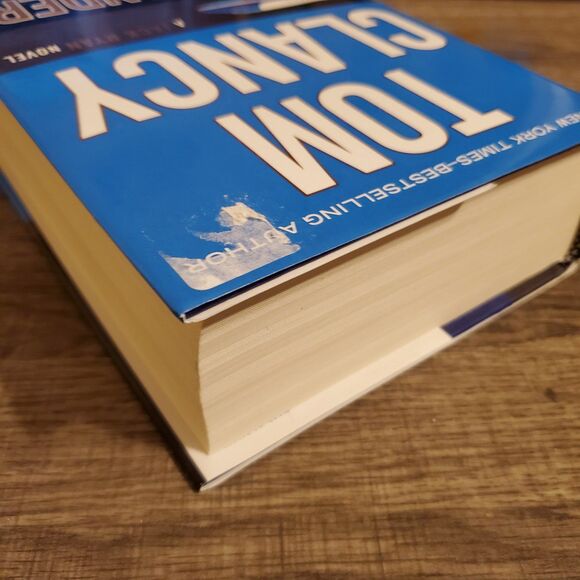 Tom Clancy Commander in Chief hardcover book - Picture 3 of 8